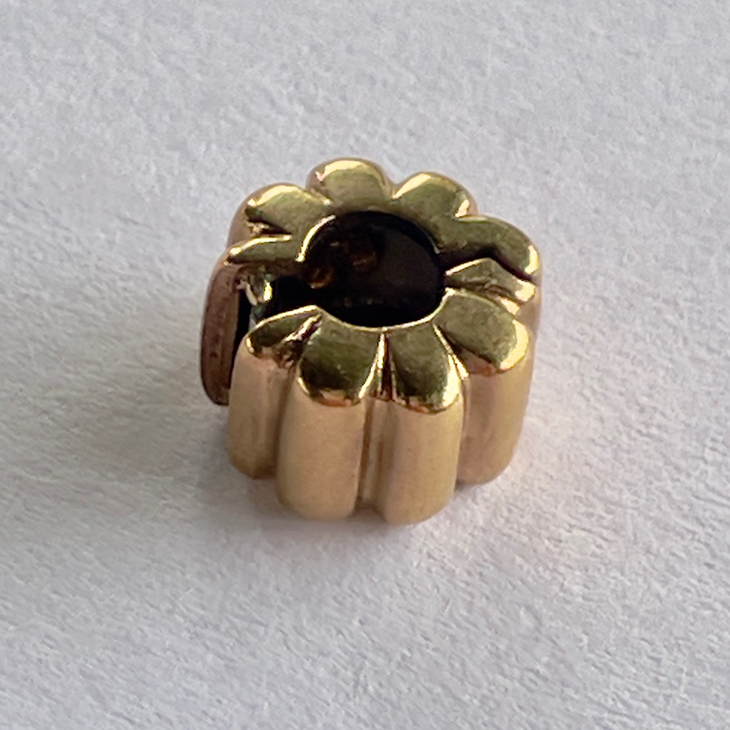 Pandora Solid 14k Gold Charm Cip